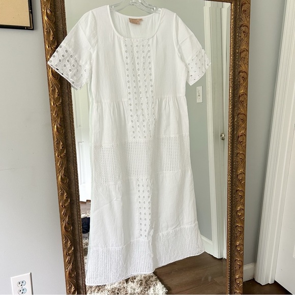 Rungolee Eyelet Classic White Midi Dress - Picture 1 of 6